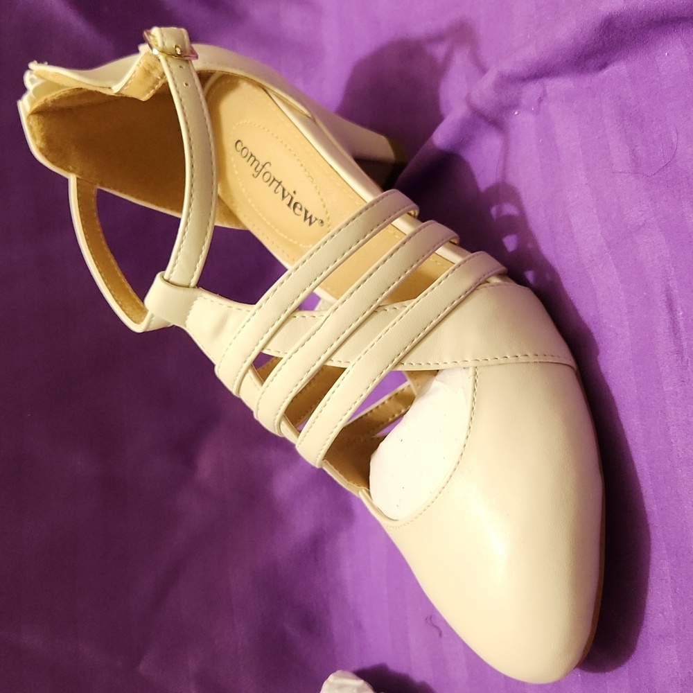 Comfortview 2 inch women's size 9 heels